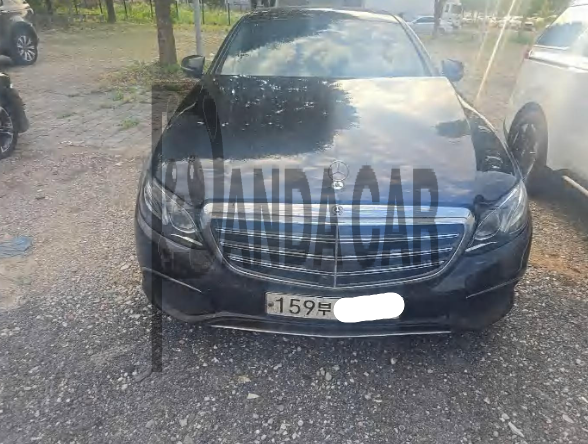 Mercedes-Benz E 300 4MATIC