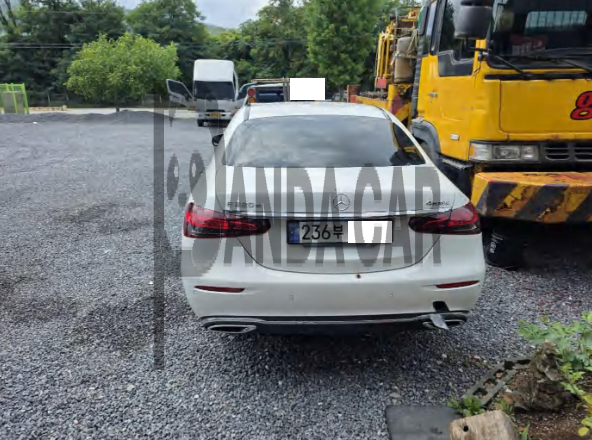 Mercedes-Benz E220 d 4MATIC