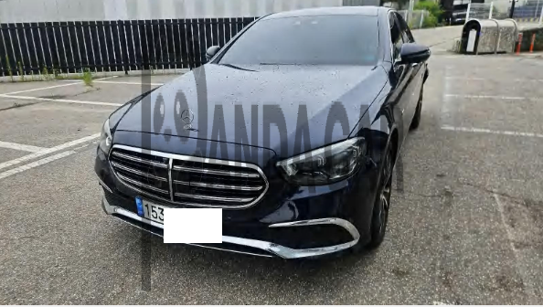 Mercedes-Benz E300 e 4MATIC