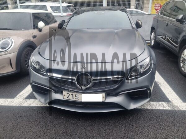 Mercedes-AMG E63 4Matic +