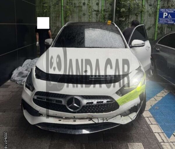 Mercedes-Benz GLA250 4MATIC
