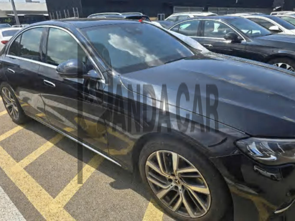Mercedes-Benz E 220 d 4MATIC