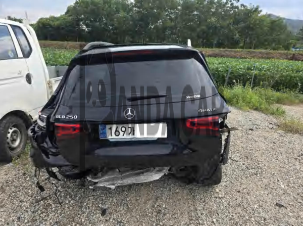 Mercedes-Benz GLB250 4MATIC