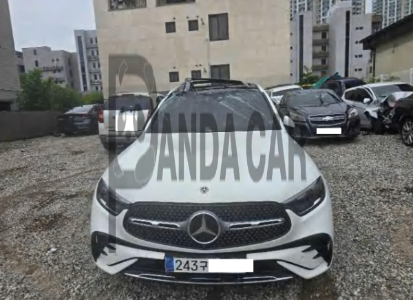 Mercedes-Benz GLC300 4MATIC