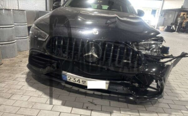Mercedes-AMG GT43 4MATIC +