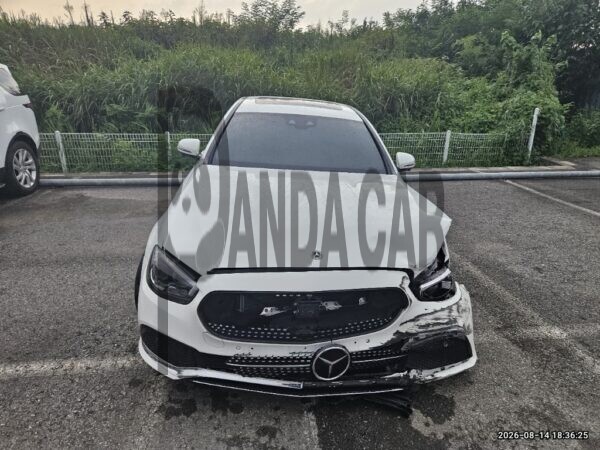 Mercedes-Benz E350 4MATIC