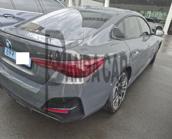 BMW i4 eDrive40