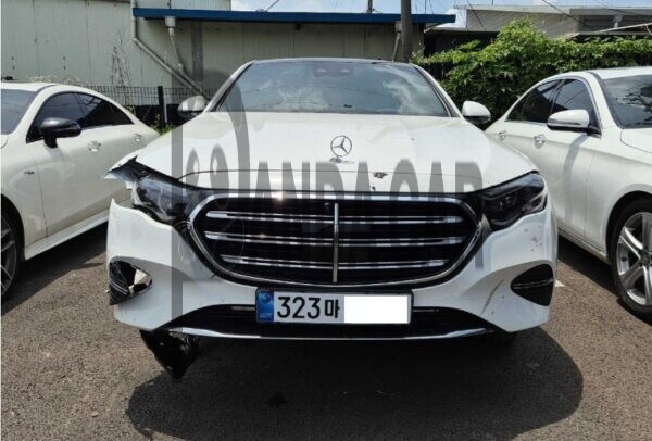 Mercedes-Benz E 300 4MATIC