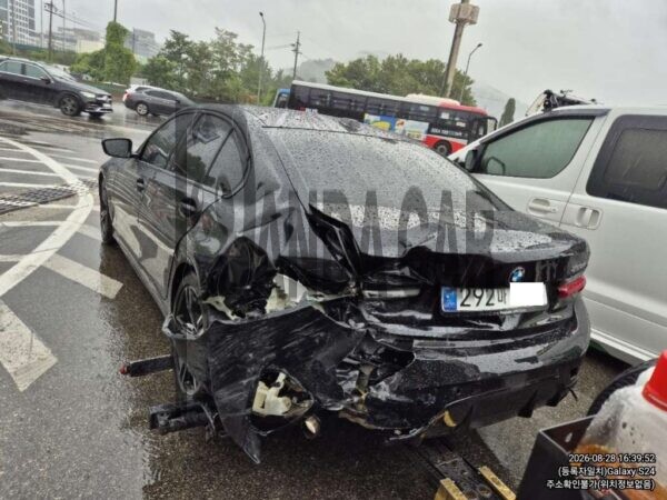 BMW 320i