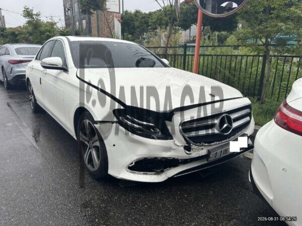 E300