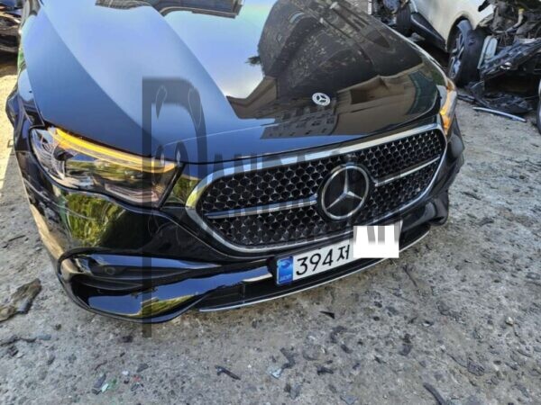 Mercedes-Benz E 300 4MATIC