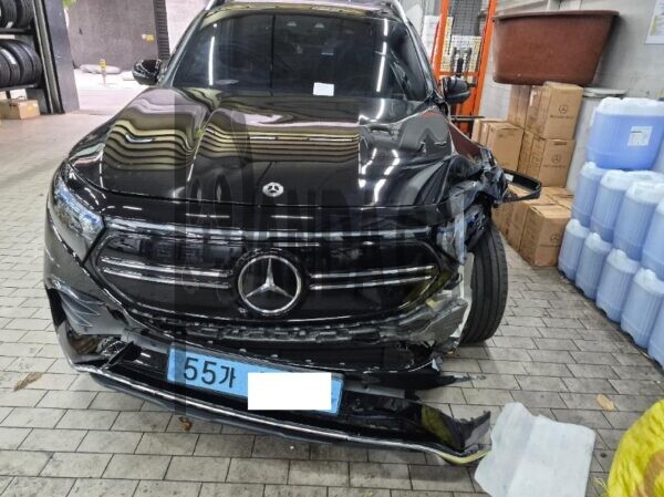 Mercedes-Benz EQB300 4MATIC