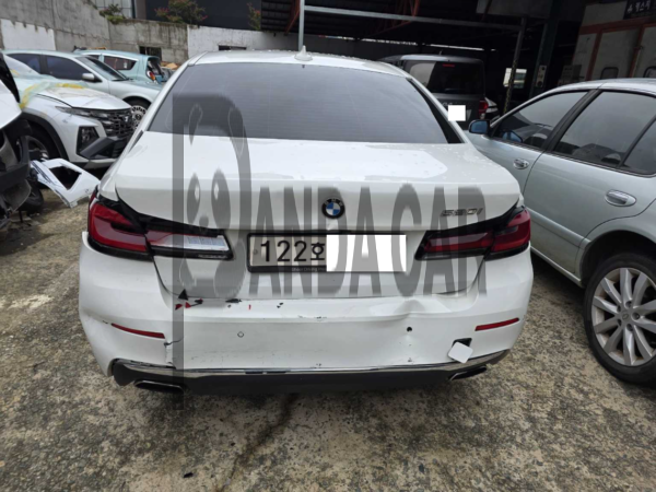 BMW 520i