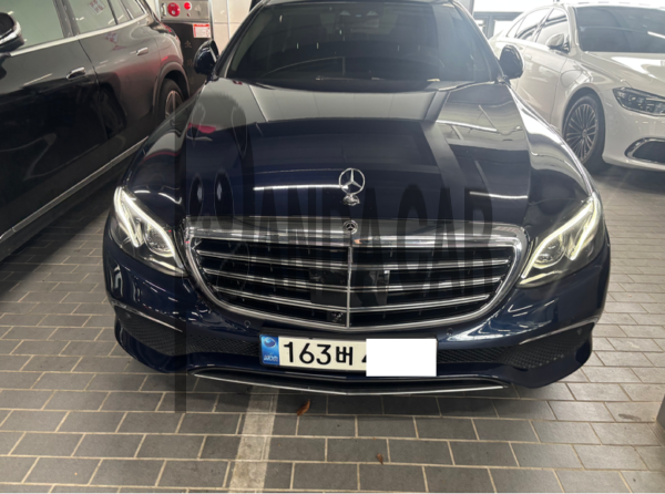 Mercedes-Benz E 300 4MATIC
