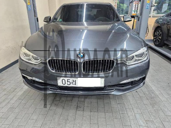 BMW 320i