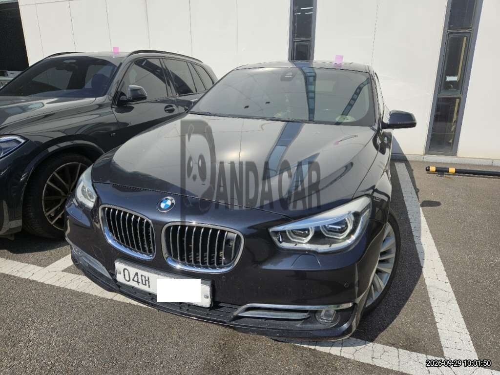2017 BMW Gran Turismo 30d xDrive, photograph 3