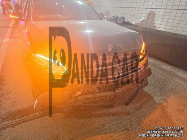 Mercedes-Benz E 300 4MATIC