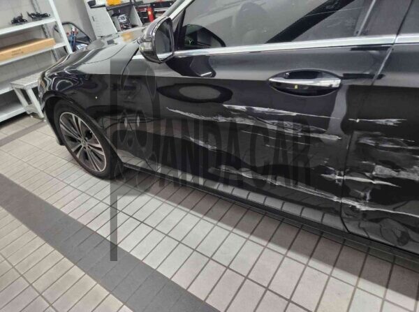 Mercedes-Benz E250