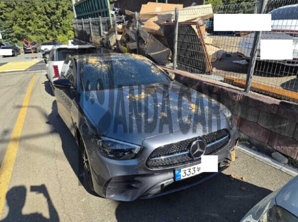 Mercedes-Benz E350 4MATIC